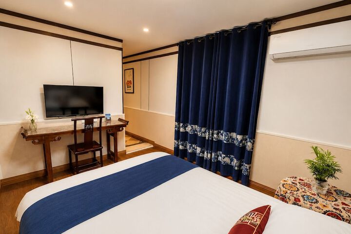 Room 35 of 137