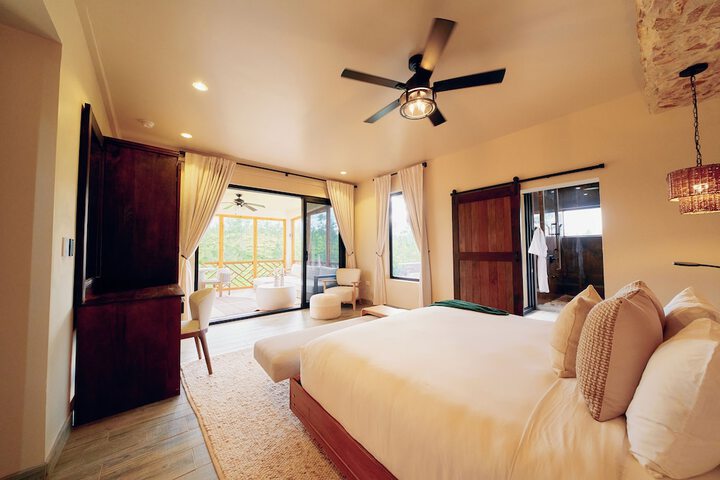 Room 34 of 252