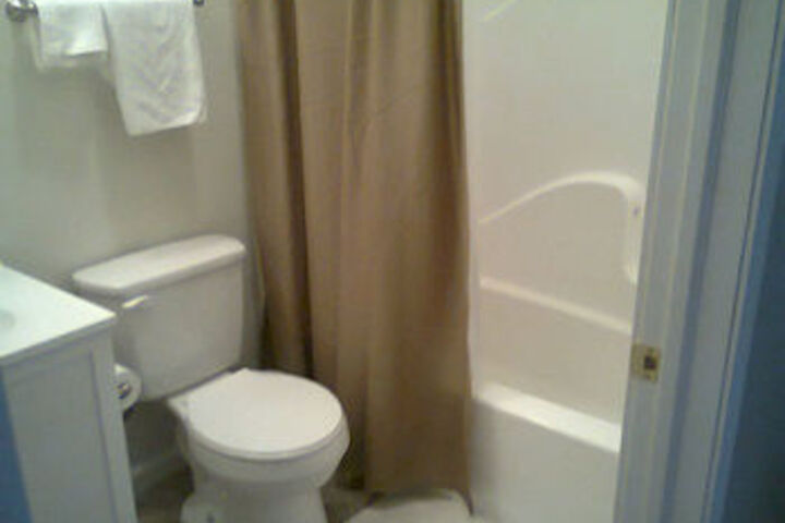 Room 2 of 7