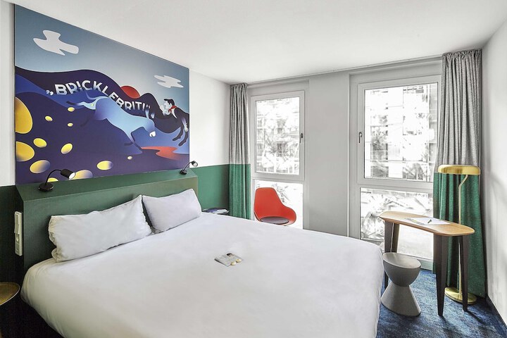 Room 3 of 45
