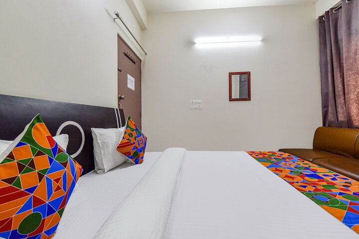 Room 15 of 38