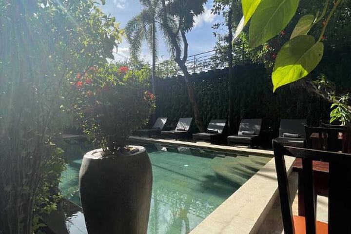 Pool 17 of 52