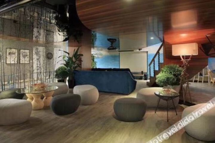 Hotel Interior 4 of 16