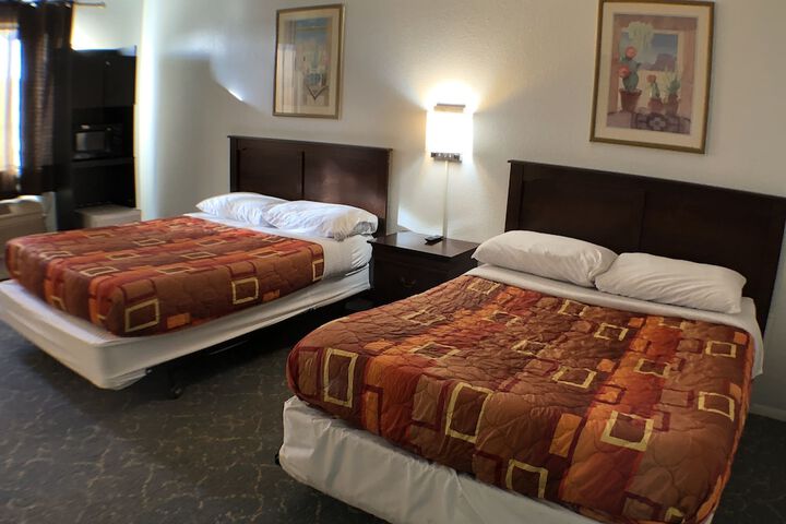 Room 53 of 154