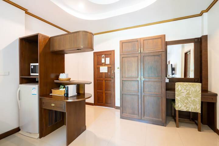 Room 34 of 94