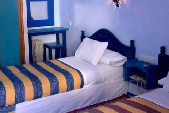 Room 2 of 15