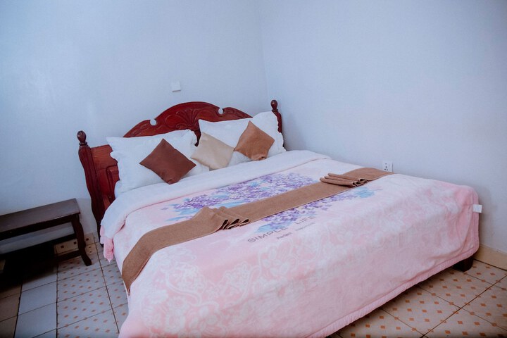 Room 15 of 40