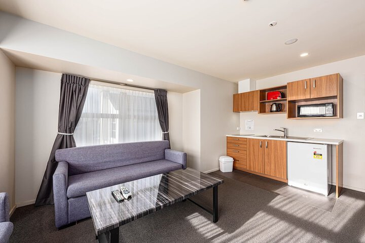 Room 43 of 69