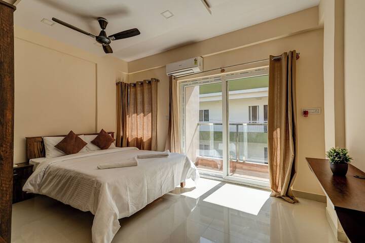 Room 5 of 17