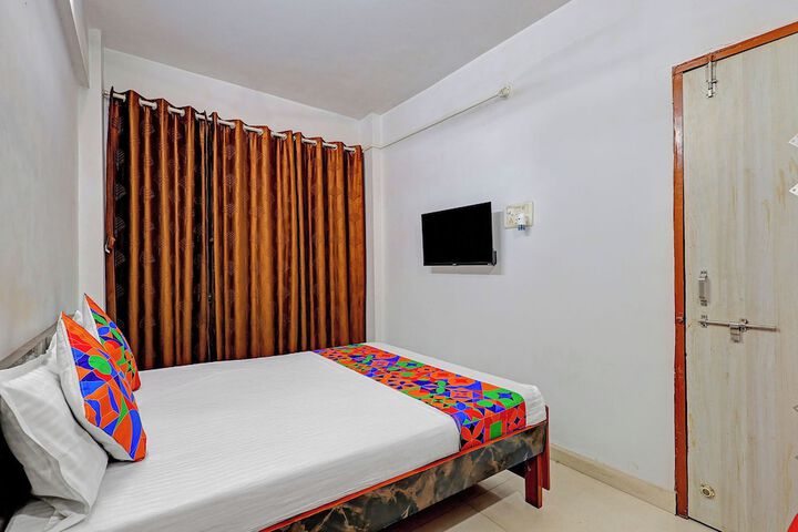 Room 19 of 29