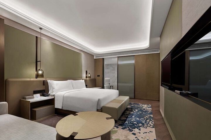 Room 21 of 63