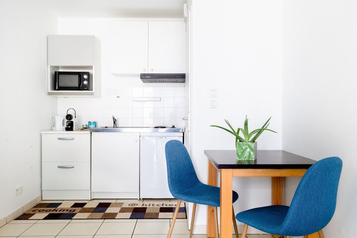 Private kitchenette