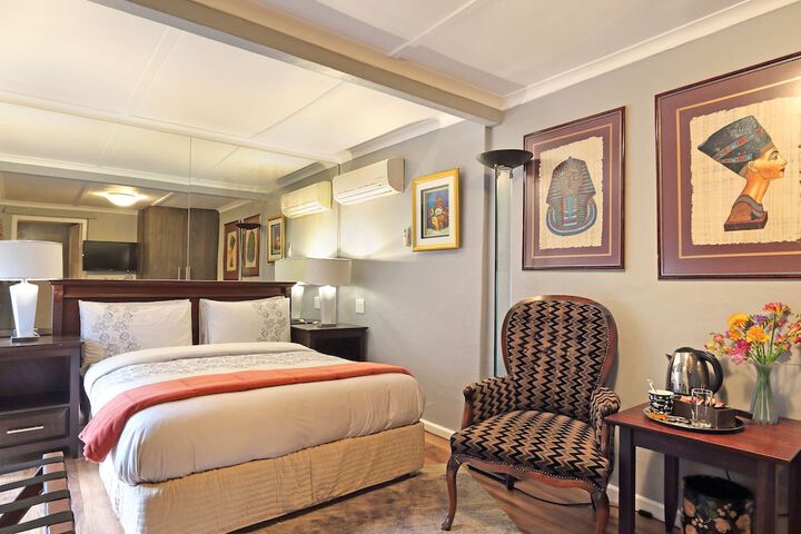 Room 5 of 80