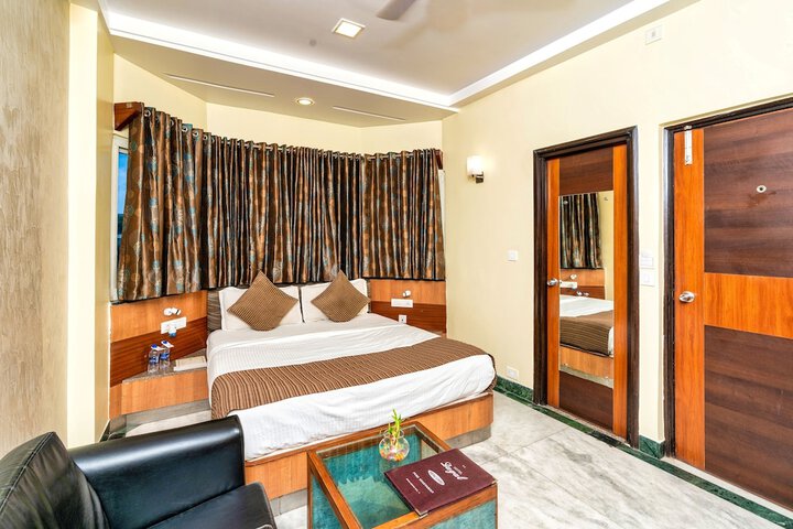 Room 19 of 42