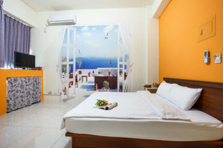 Room 34 of 89