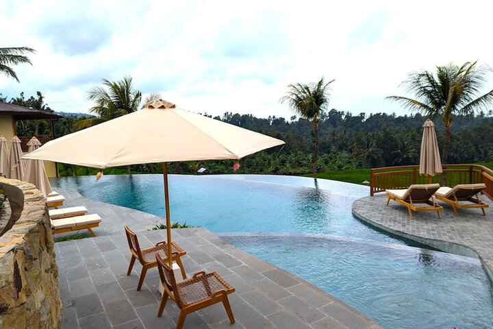 Pool 72 of 134
