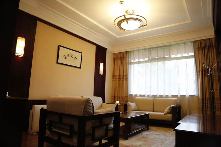 Room 12 of 51