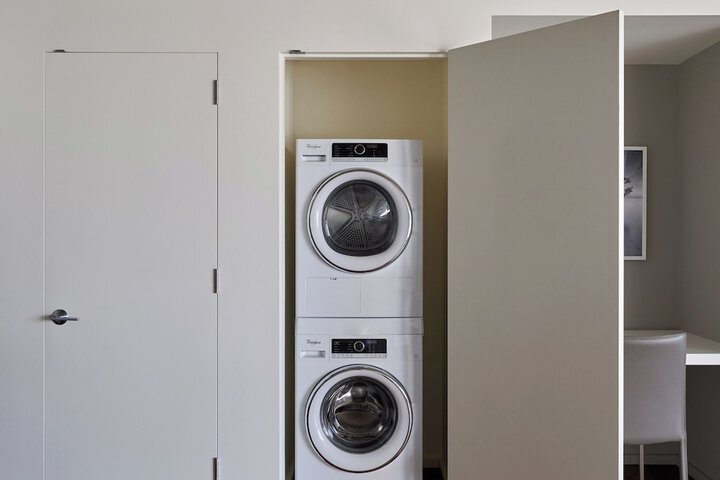 Laundry 25 of 47