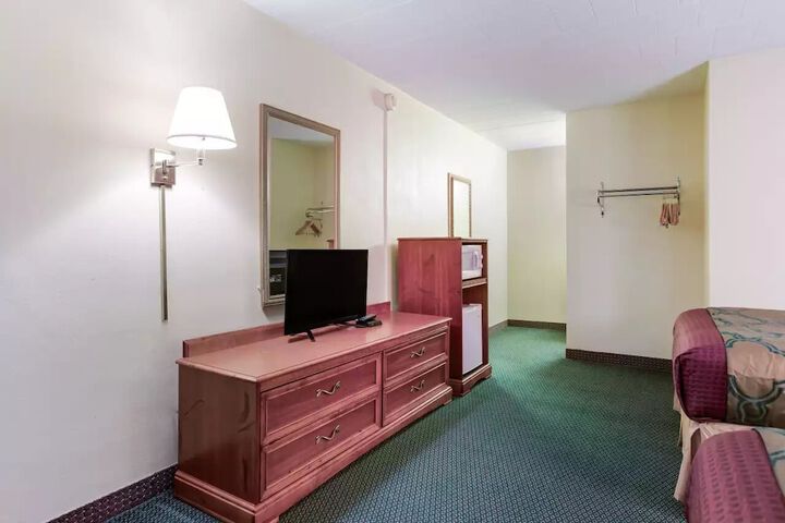 Standard Double Room (10 of 10)