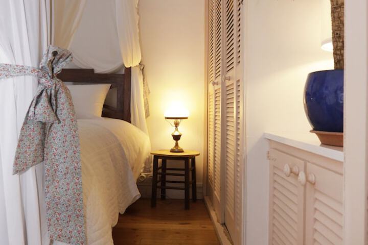 Room 28 of 109