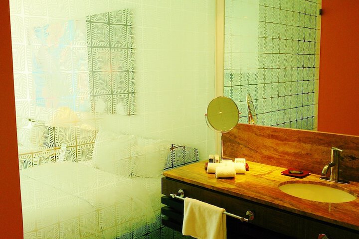 Room 56 of 111