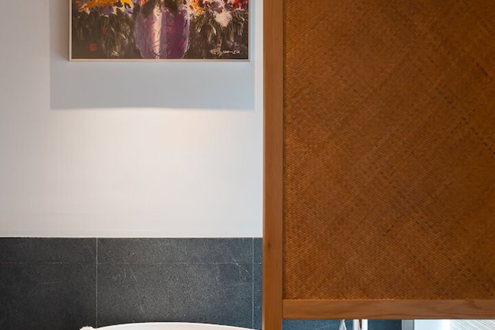 Room 32 of 55