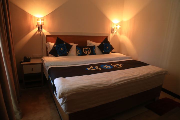 Room 5 of 51