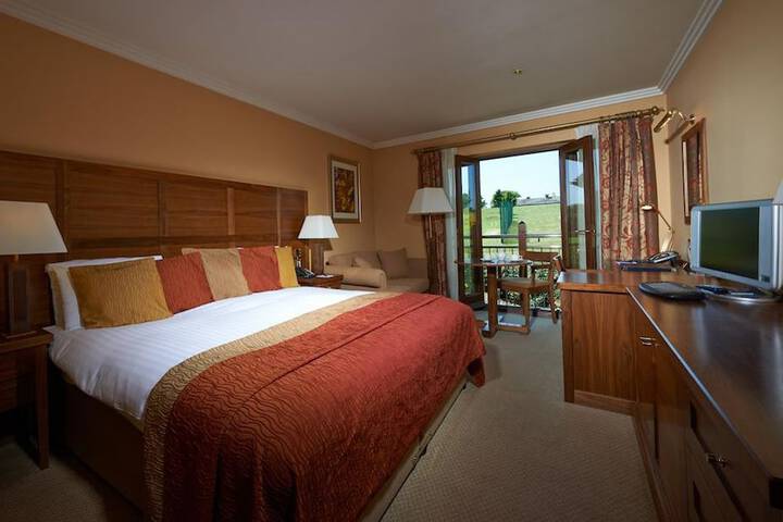 Room 13 of 54