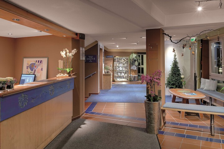 Lobby Entry
