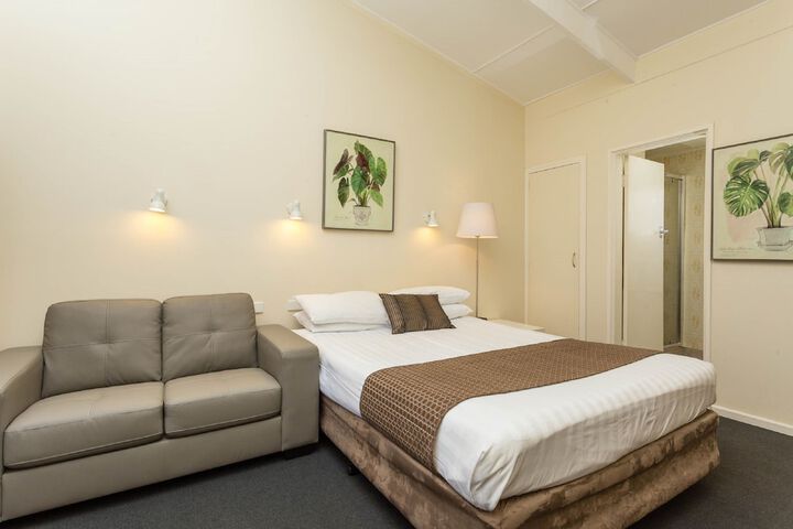 Room 21 of 71