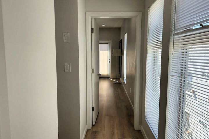 Ballroom/Hall 256 of 284