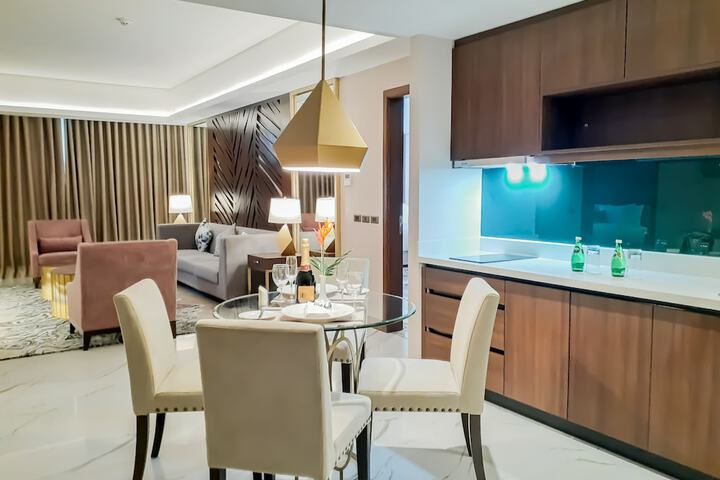 Room 5 of 15