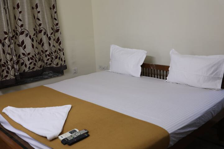 Room 10 of 22