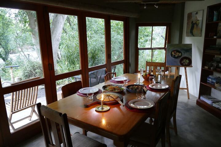 Dining 23 of 28
