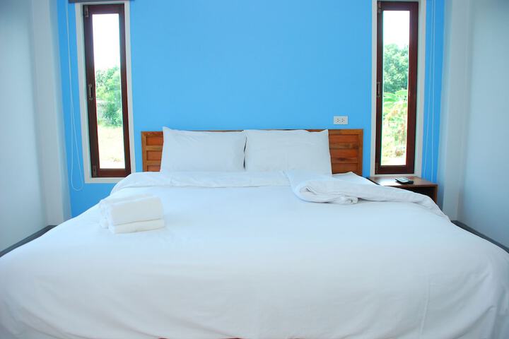 Room 4 of 49