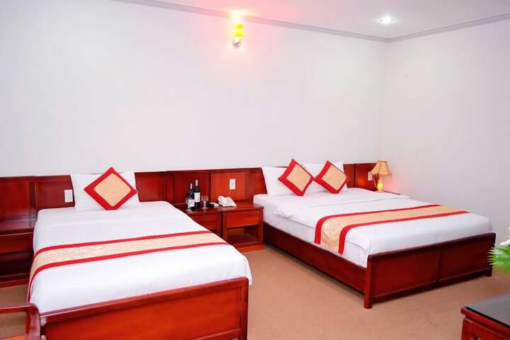 Room 28 of 66