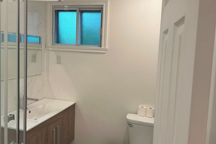 Renovated Double Room with 2 Double Beds (6 of 16)