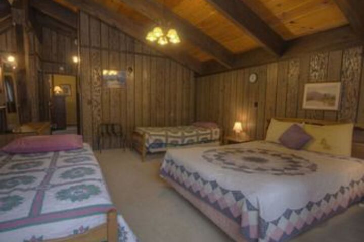 Room 9 of 20