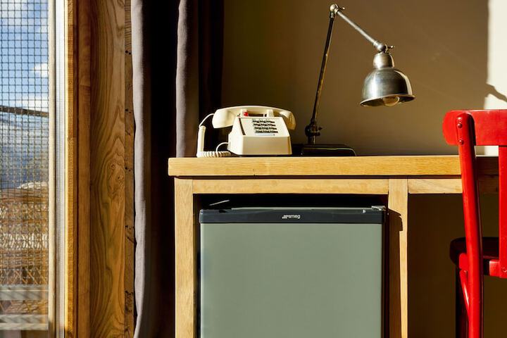 Mini-refrigerator