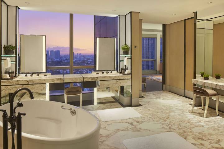 Clean Restrooms