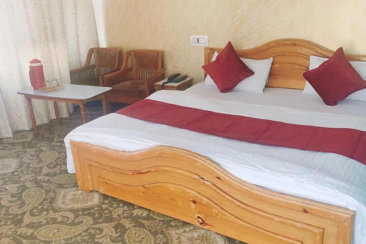 Room 4 of 23
