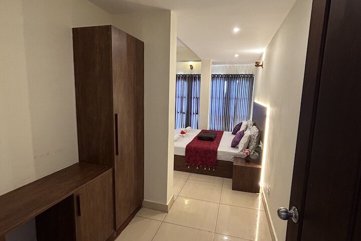 Room 8 of 44