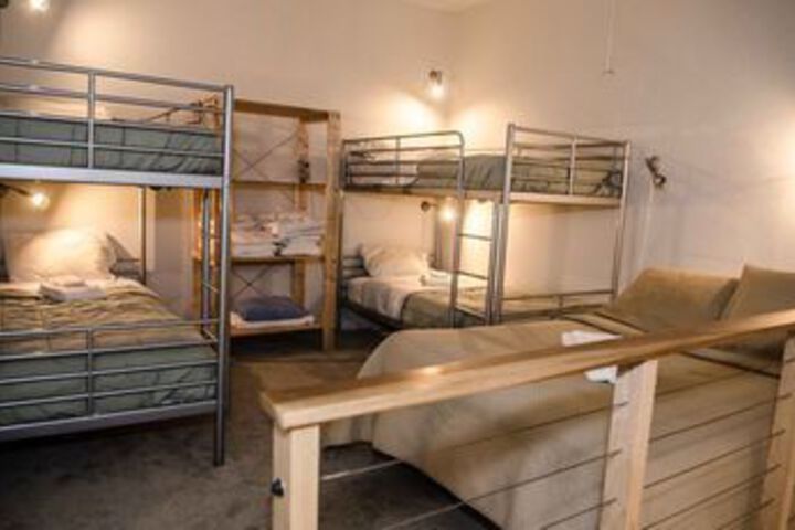Room 75 of 697