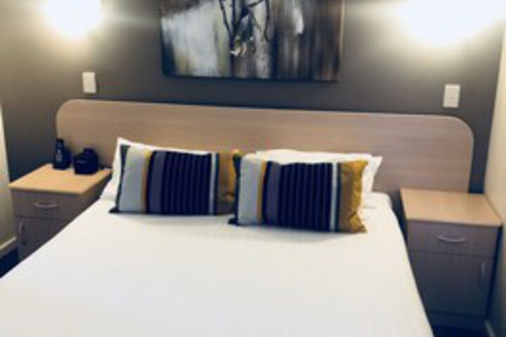 Room 37 of 159