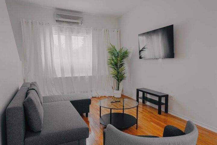Room 50 of 71