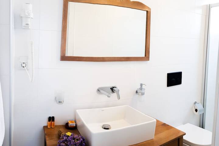 Room 25 of 52