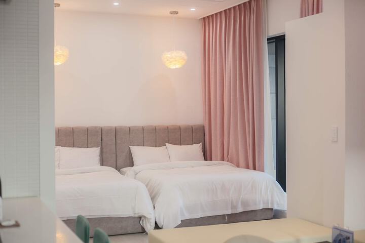Room 54 of 60