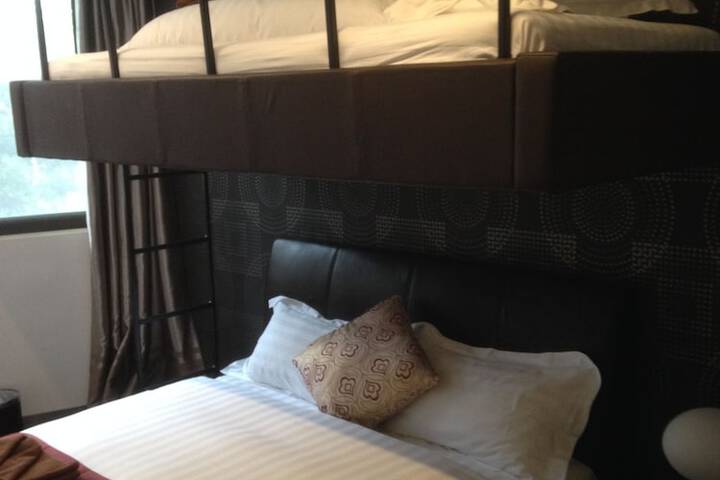 Room 8 of 47