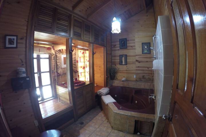 Hot Tub 13 of 31