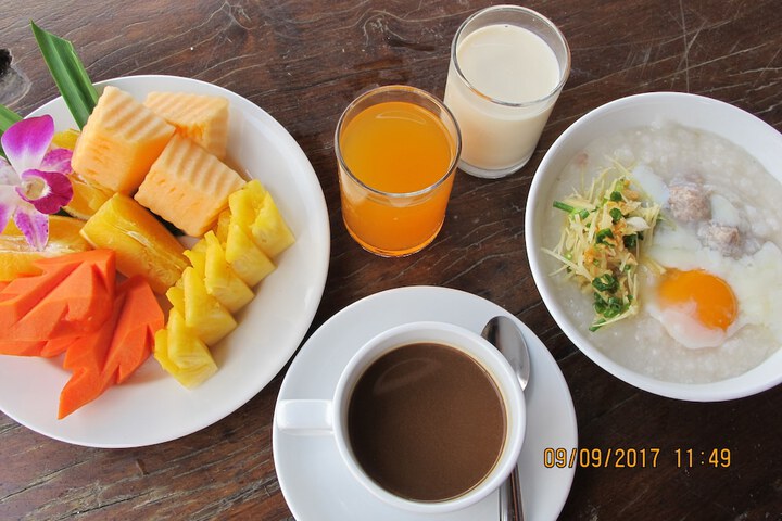 Breakfast/Coffee Service 56 of 66